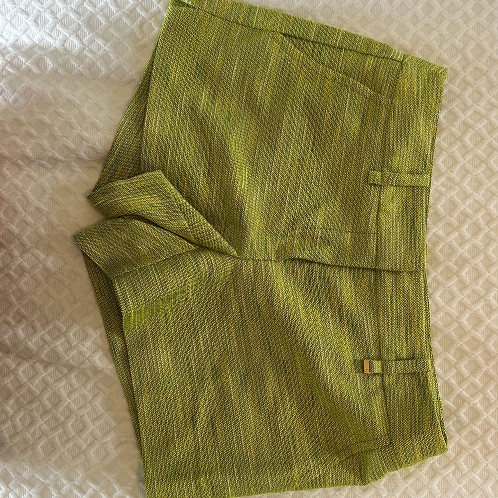 Trina Turk shorts Size 2 - Like new